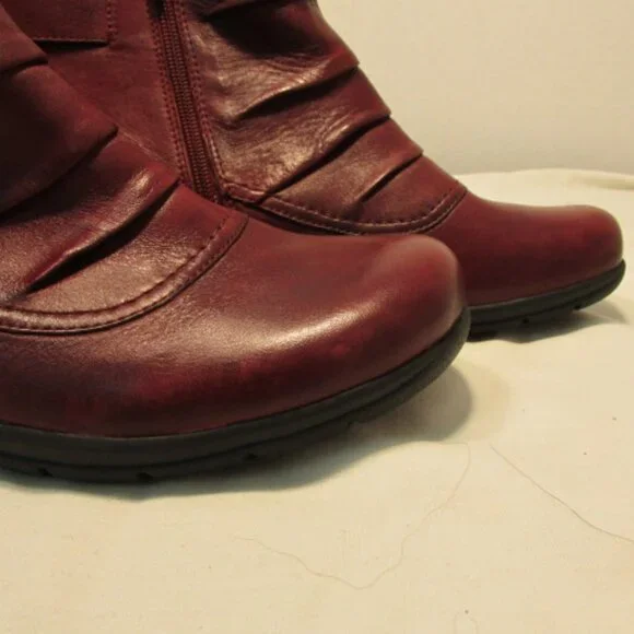 Clarks Dark Red Leather Ankle Boots - Picture 3 of 16